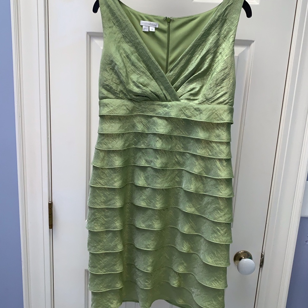 London Times tiered dress